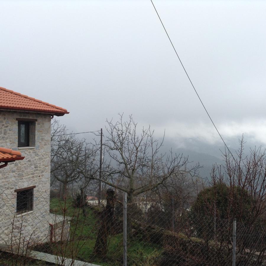 Mountain Villa Graviá Buitenkant foto